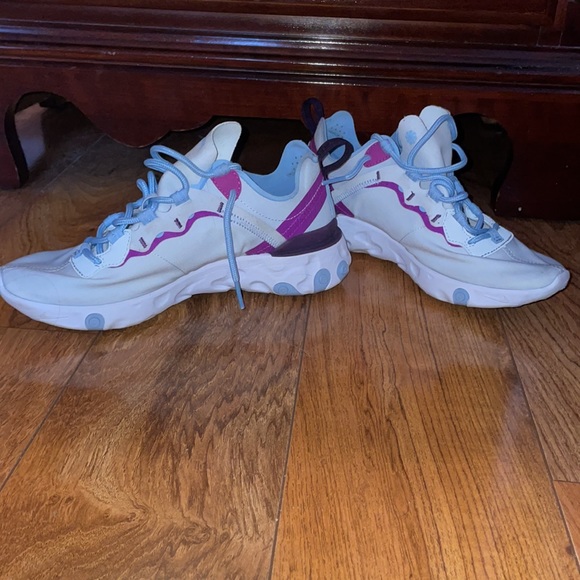 Nike React Sneaker - Picture 3 of 3